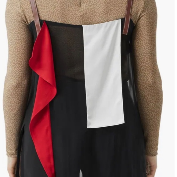 Burberry - Picture 3 of 17